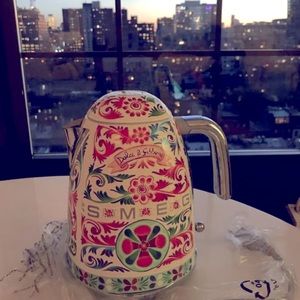 Brand new SMEG kettle